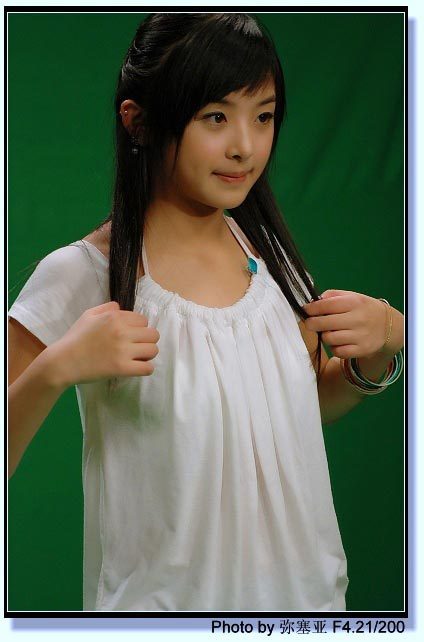 Hanyun Zhang HD Images/Photo Gallery Download #1963383