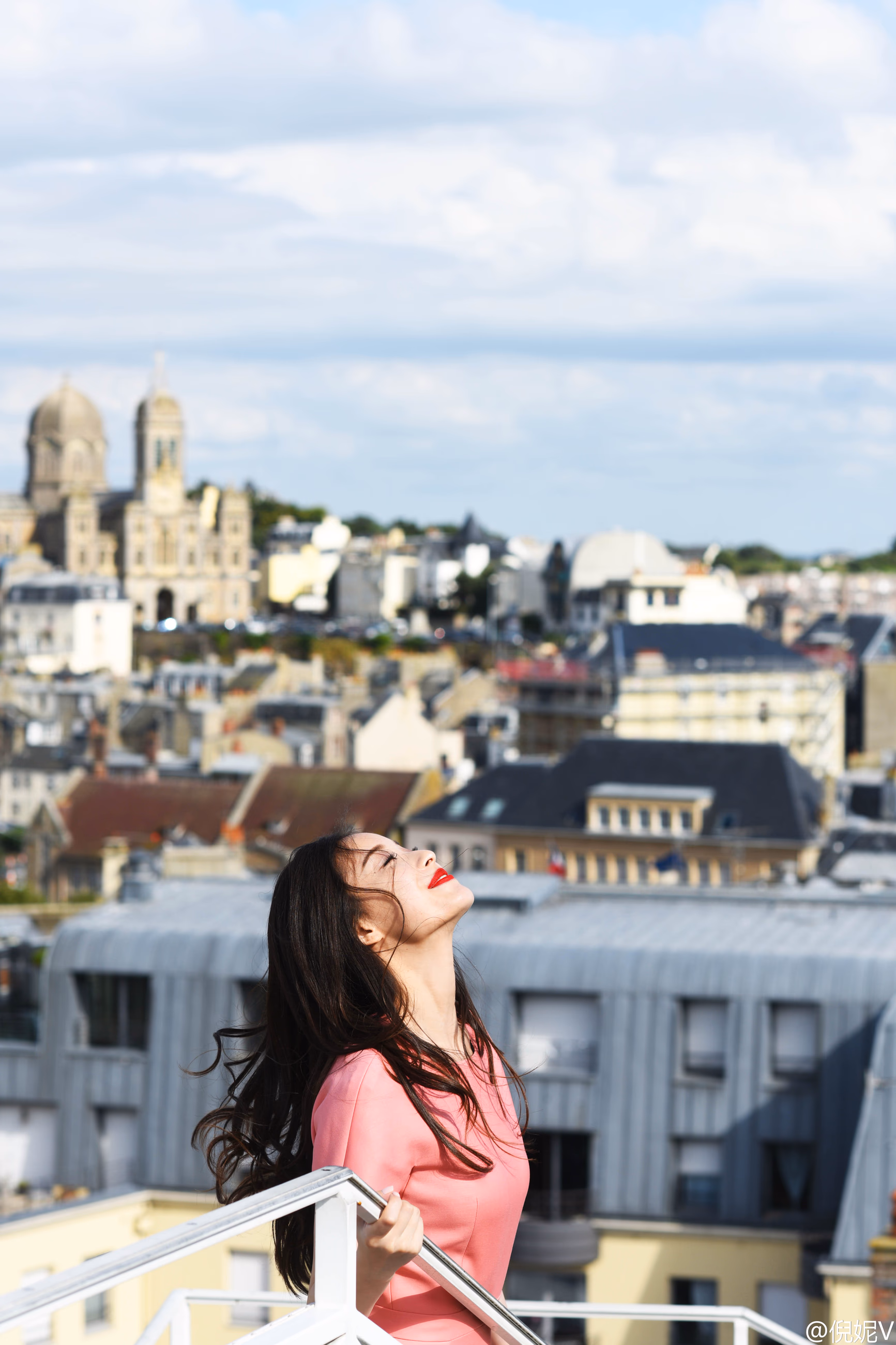 Ni Ni HD Images/Photo Gallery Download #3490236