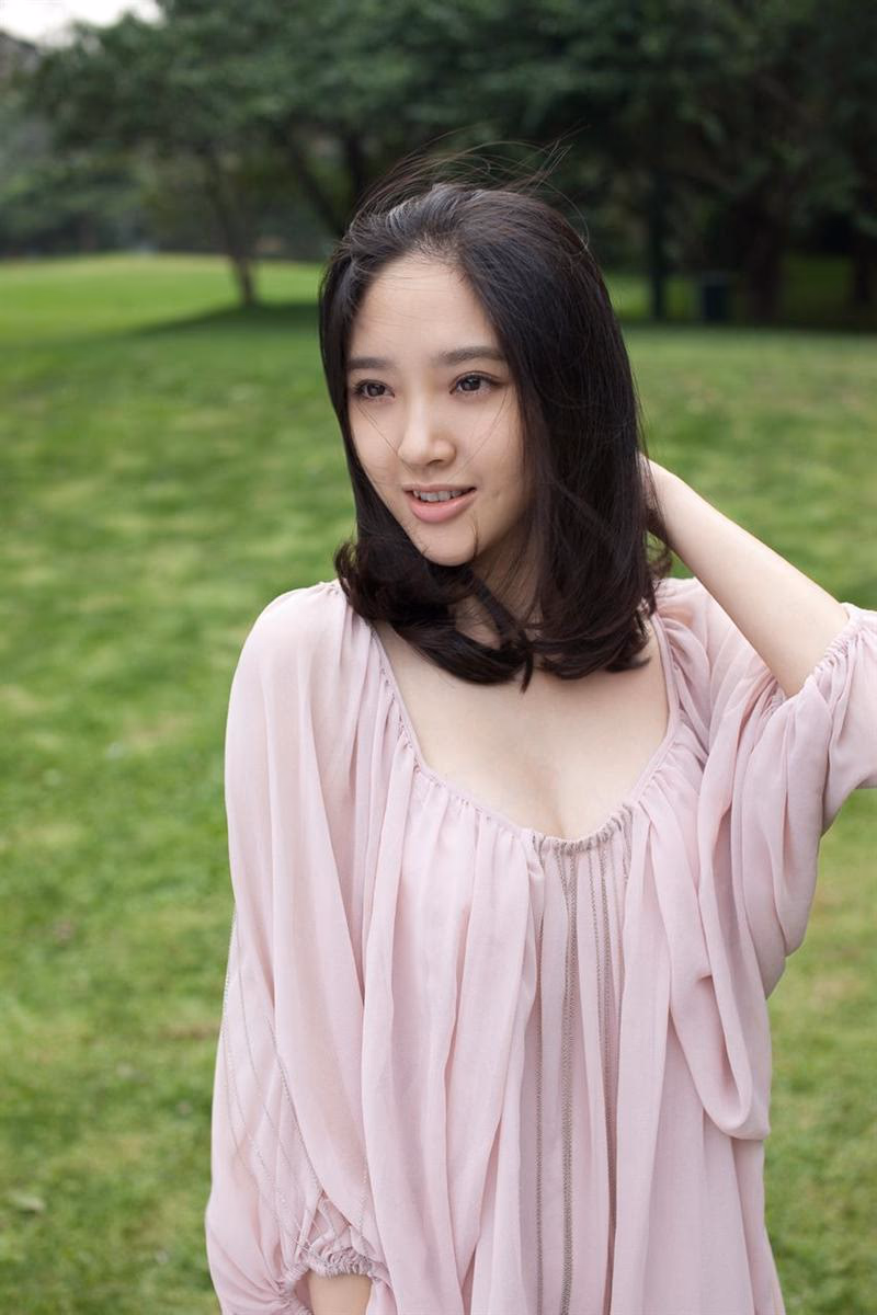 唐艺昕 高清写真/照片下载 #2215237