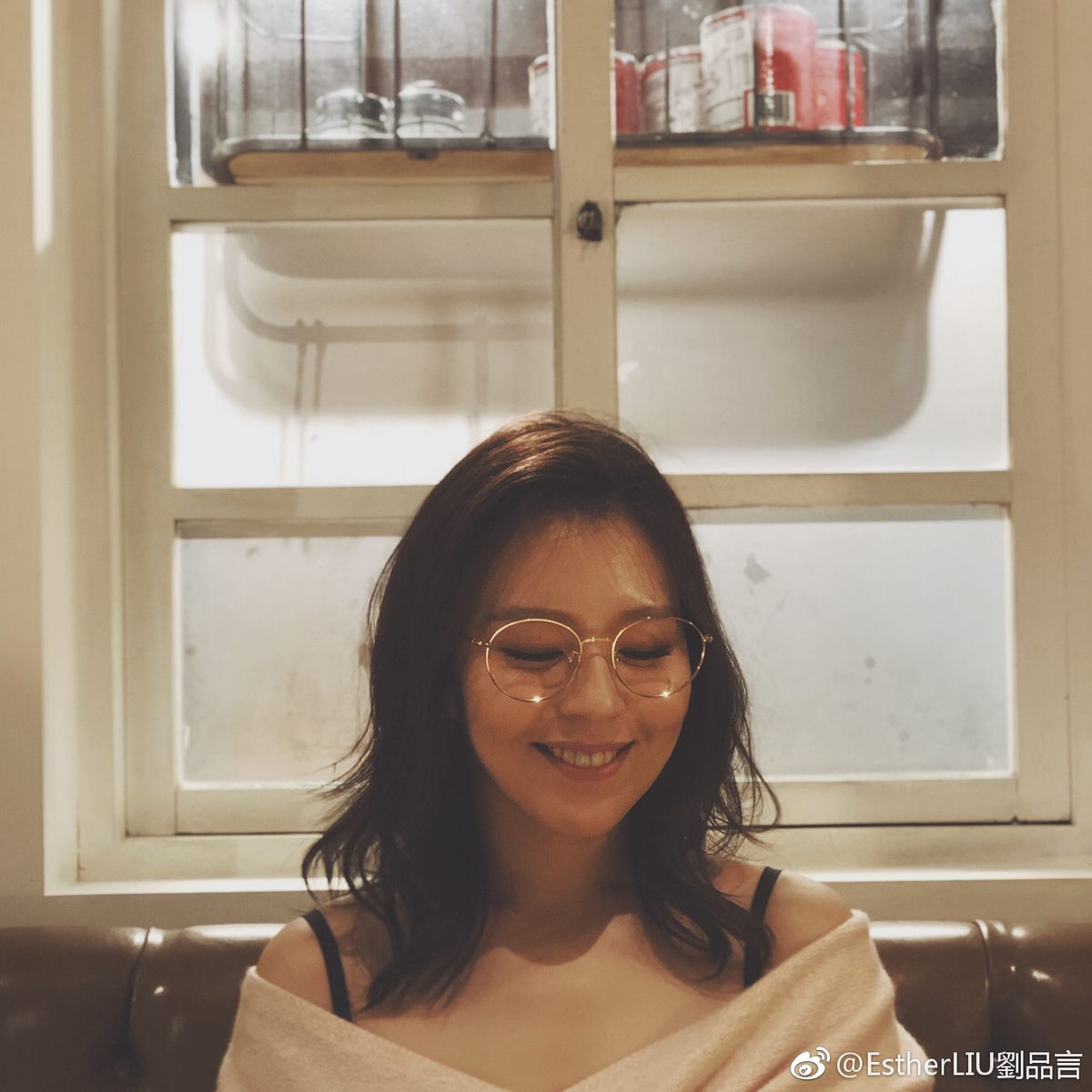 Esther Liu HD Images/Photo Gallery Download #6992113